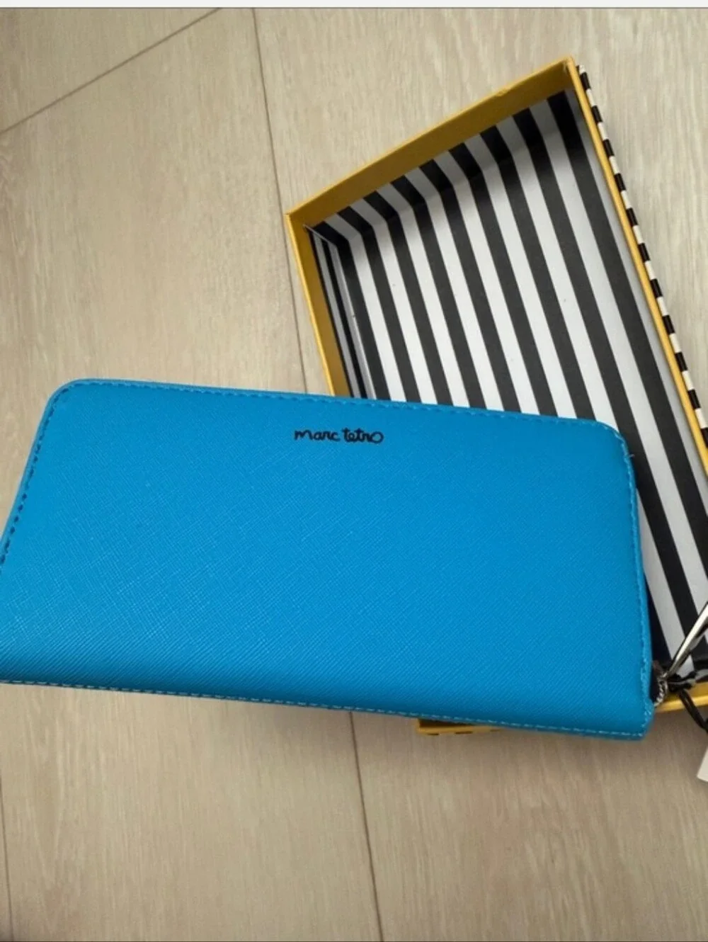 Marc Tetro Schnauzer Zip Around Wallet, NWT